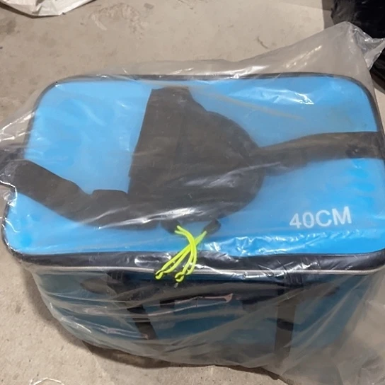 一体活鱼桶40厘米颜色随机