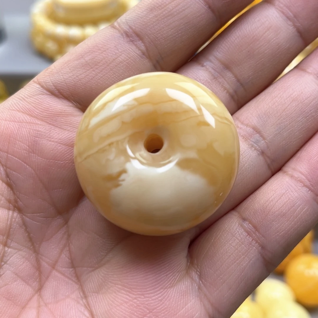 琥珀颈饰未镶嵌吊坠