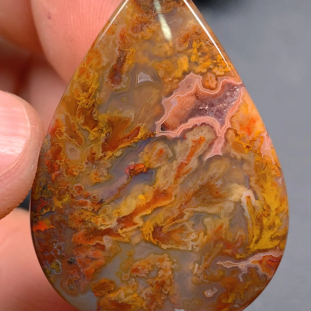 未镶嵌颈饰玛瑙/玉髓战***九