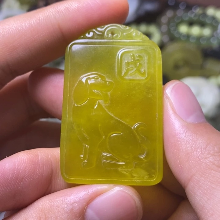 岫玉岫玉颈饰未镶嵌