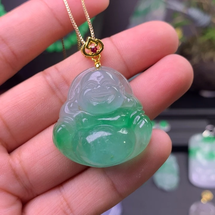 翡翠未镶嵌吊坠(赠链)