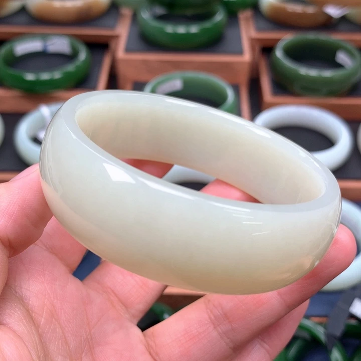 未镶嵌手镯和田玉5960