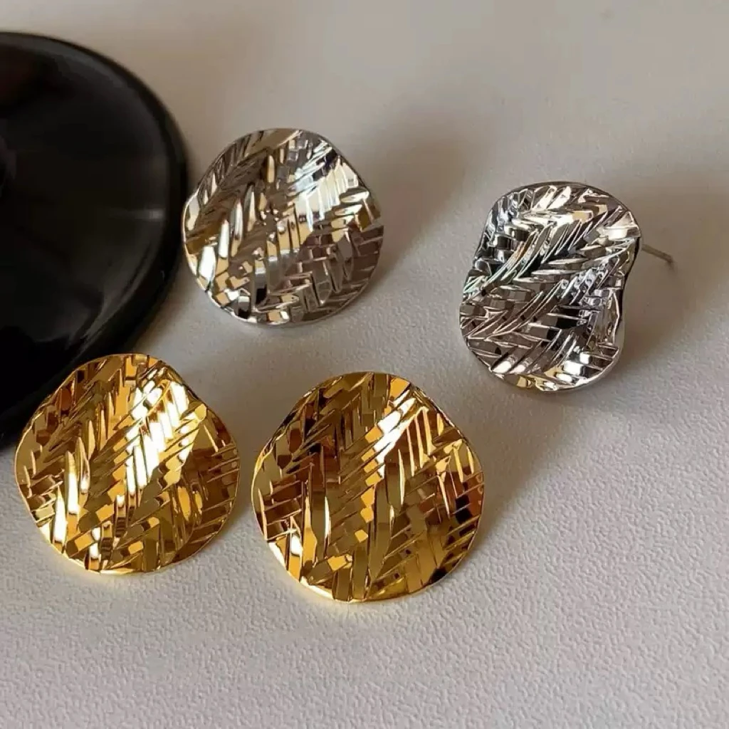 铜合金耳饰 金属风波光粼粼圆形耳钉高级感冷淡风时尚耳环百搭