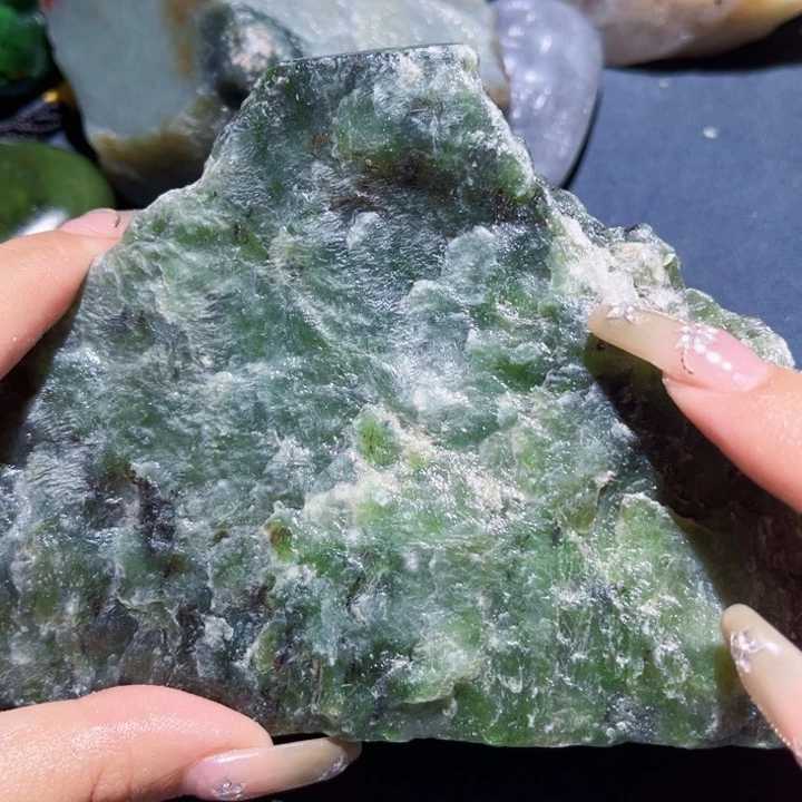 和田玉（糖玉）未镶嵌珠宝奇石