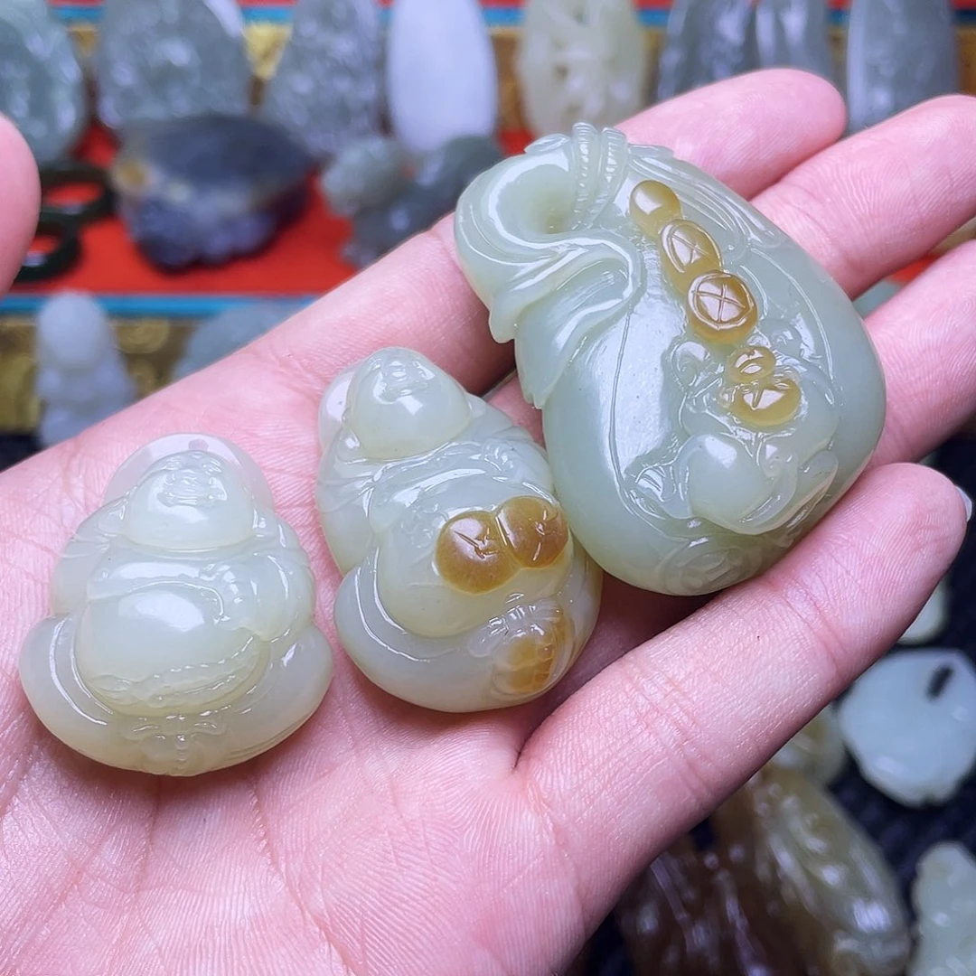 心***颈饰未镶嵌和田玉