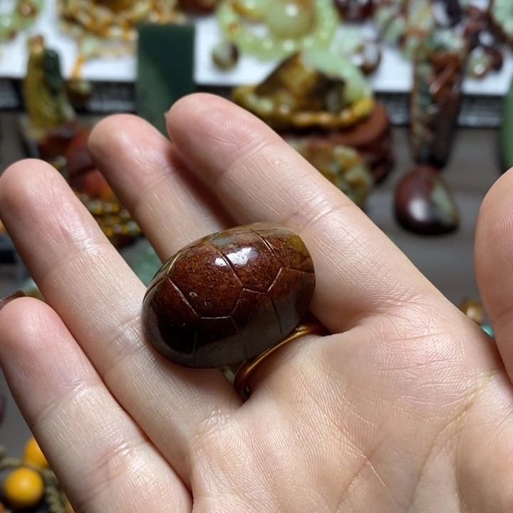 未镶嵌岫岩河磨玉（透闪石质玉）珠宝奇石