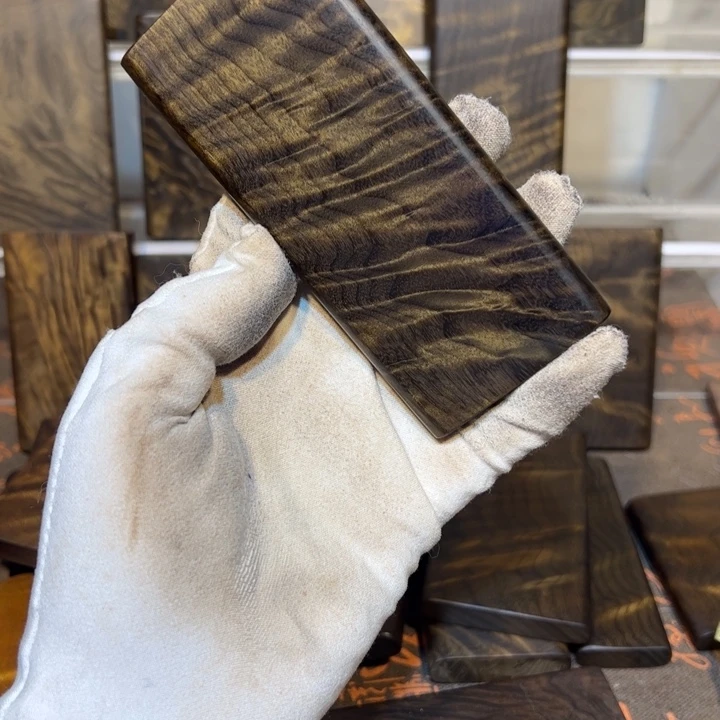 用***6金丝楠小叶桢楠无事牌