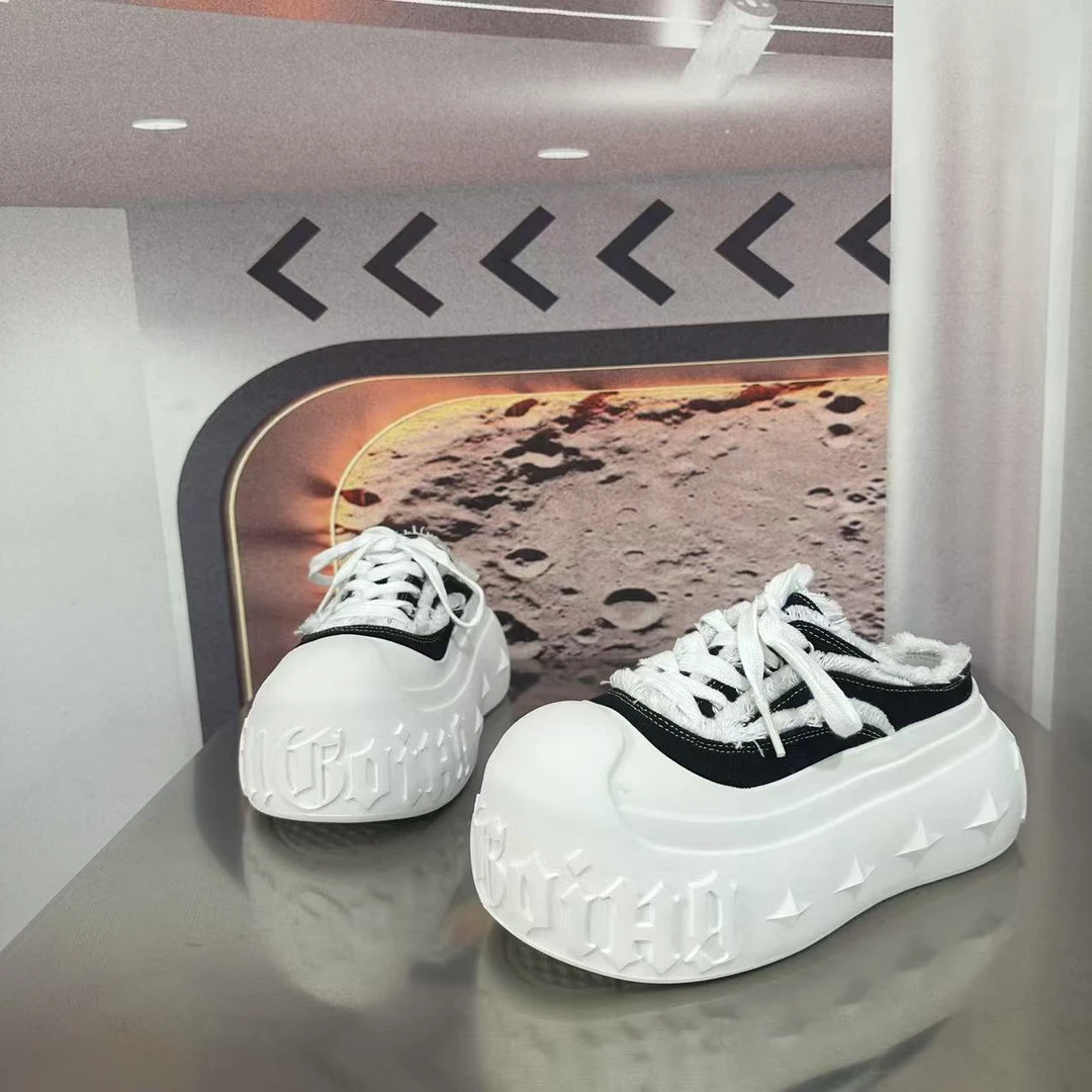 7676四季新款2025圆头系带韩版简约休闲板鞋潮流百搭ins