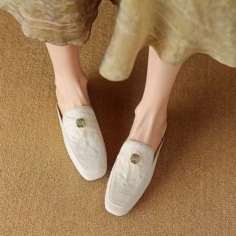 【皮面+超轻底】小香风山茶花~休闲时尚~一脚蹬半包凉鞋~866-3