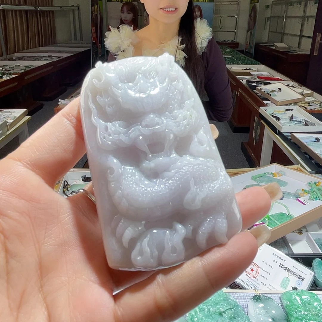 翡翠未镶嵌颈饰一