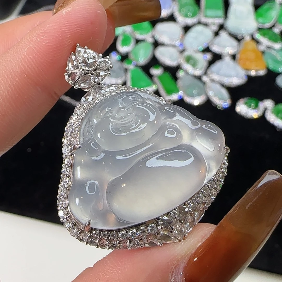 翡翠18K金镶嵌颈饰天然翡翠