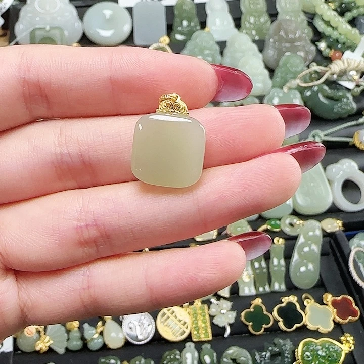 和田玉银S925镶嵌颈饰