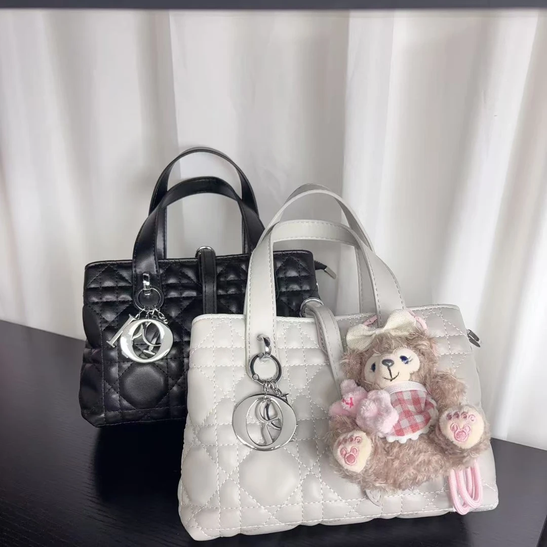 时尚菱格手提包女2025新款高级感土著包大容量通勤单肩斜挎包