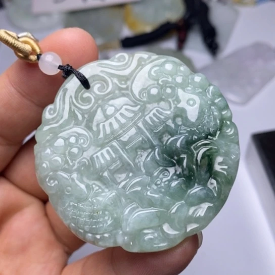 翡翠未镶嵌颈饰翡翠