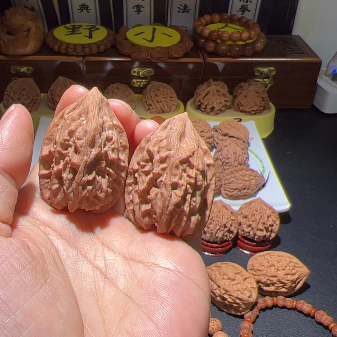 洗***澡把件文玩核桃战天鸡心