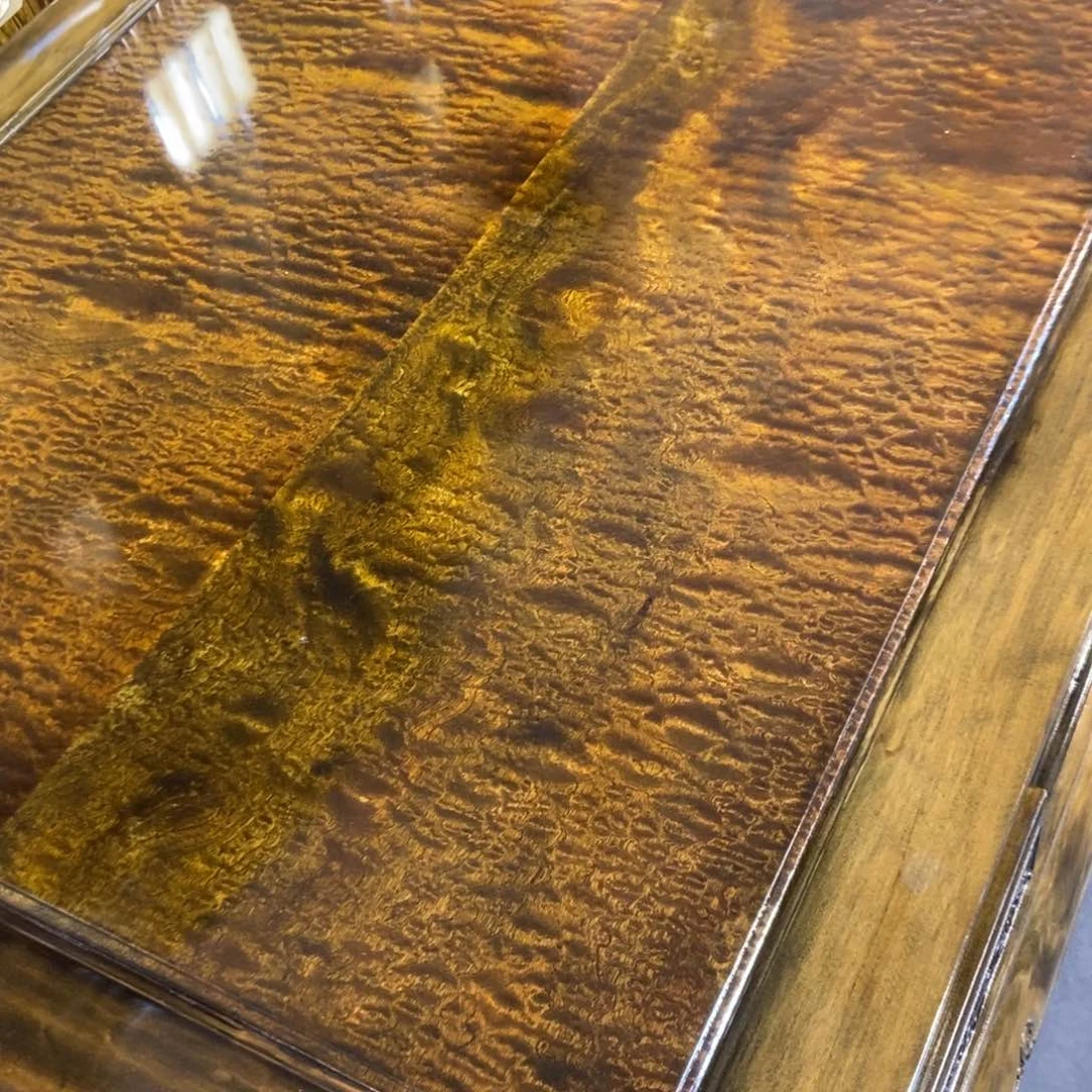 楠木@****?沙发大茶几一个