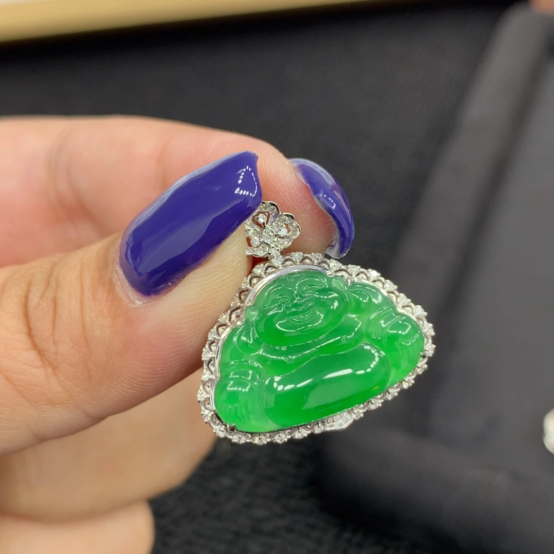 翡翠18K金镶嵌颈饰佛公