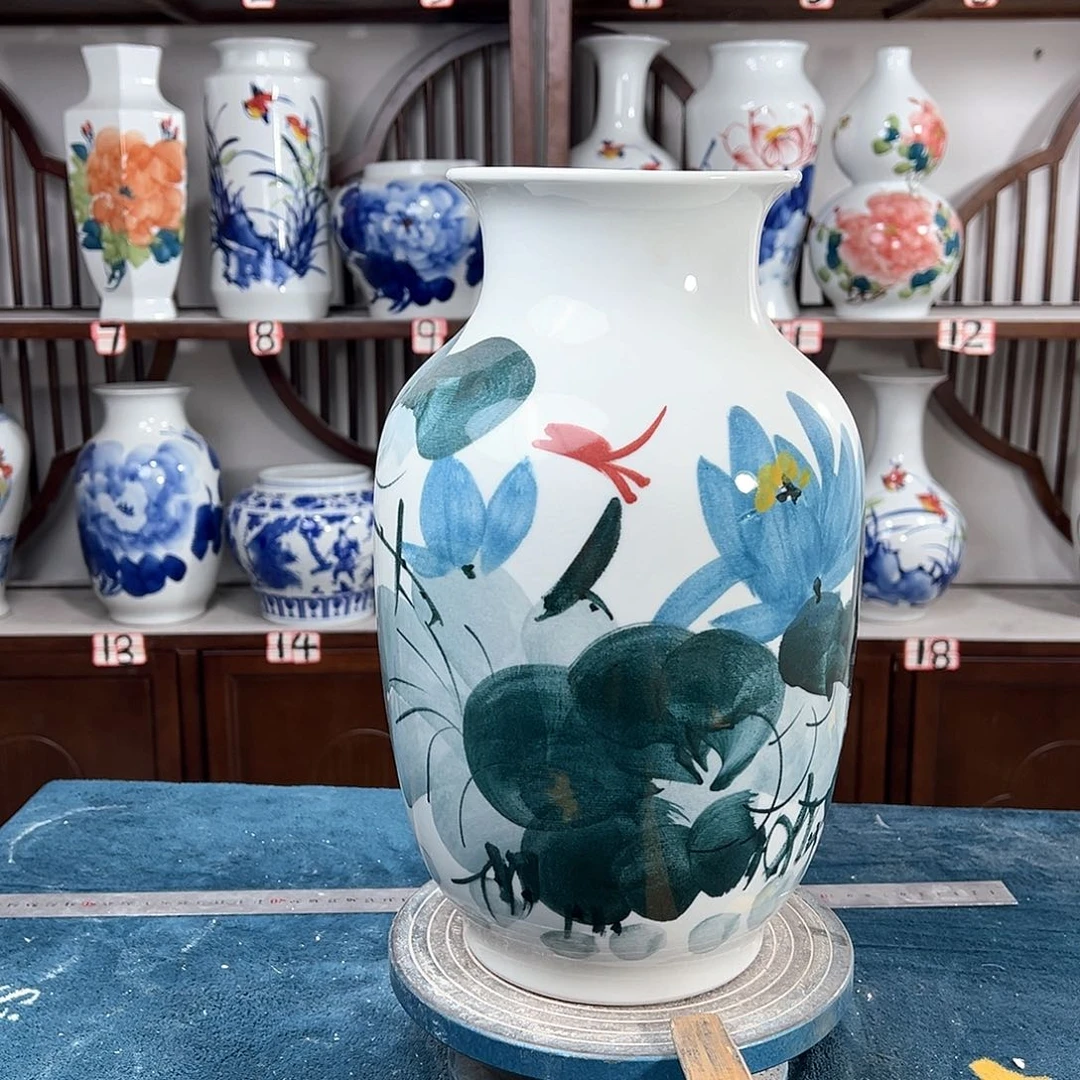 摆件景德镇陶瓷大冬兰莲