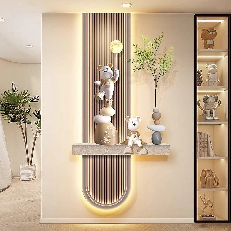 轻奢玄关暴力熊装饰画带灯光绿植入户门正对墙挂画高级感走廊壁画