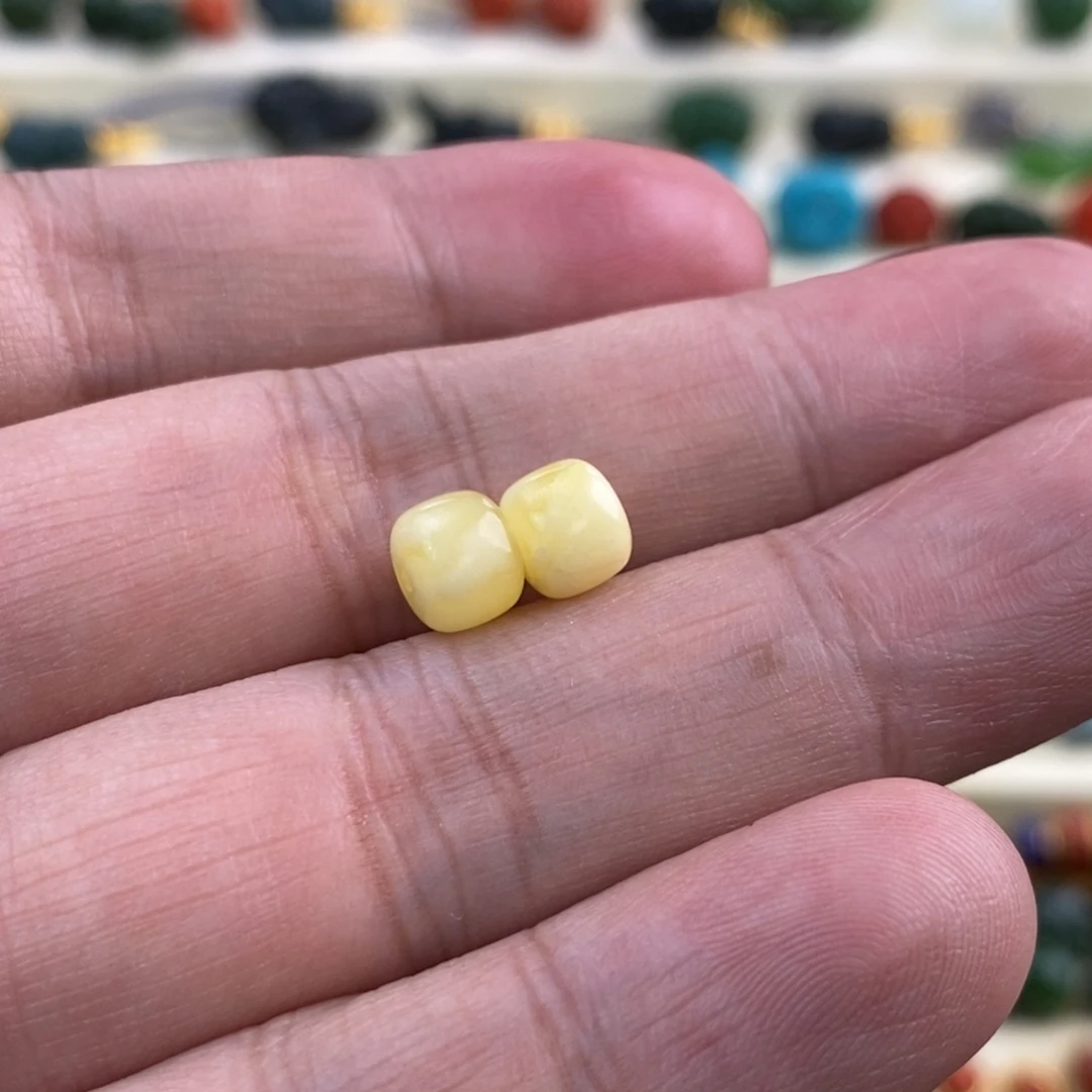 蜜蜡颈饰未镶嵌隔珠