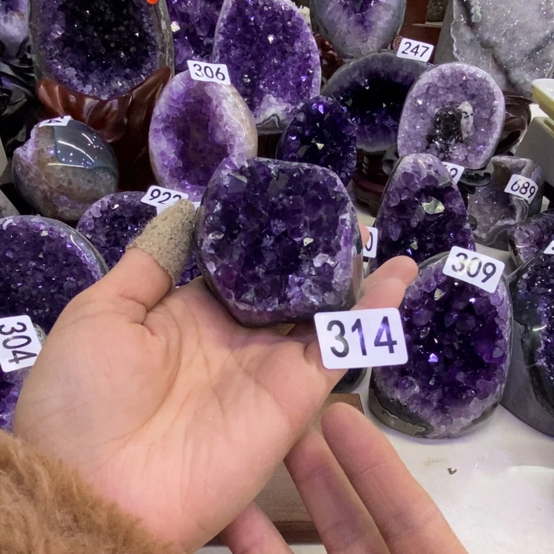 紫晶大型摆件（非配饰）未镶嵌