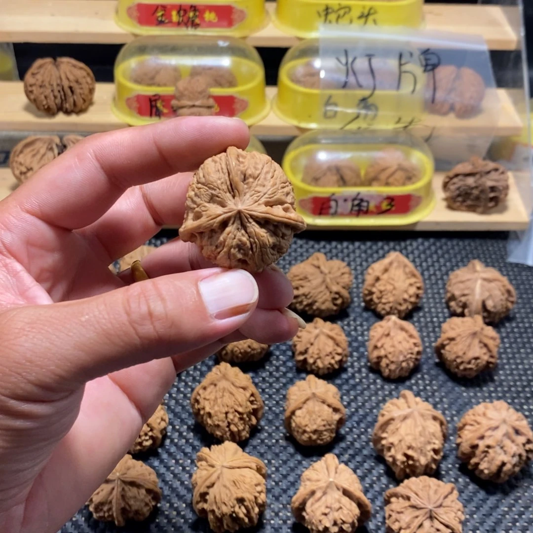 碎***城吊坠文玩核桃核桃异形