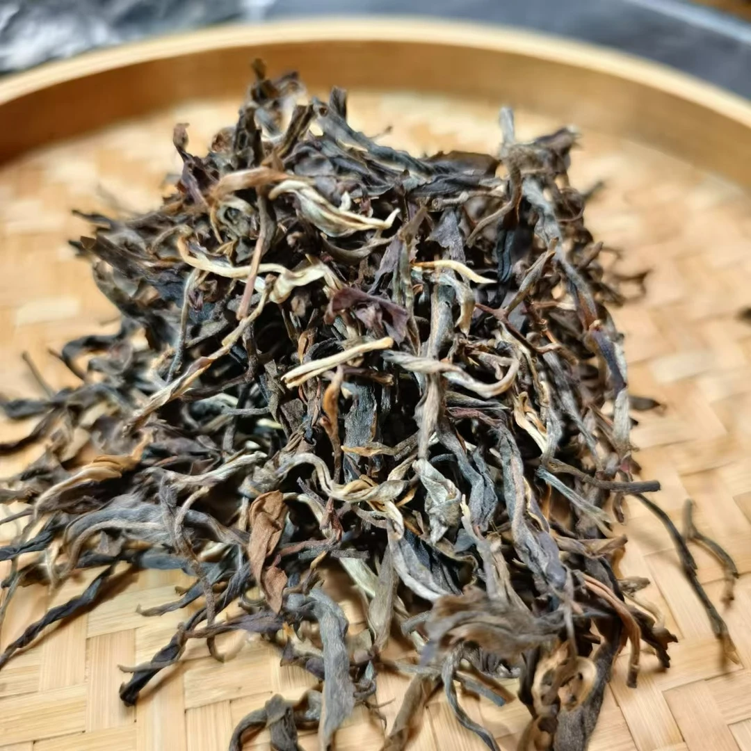 2024年  小荒田梁子寨  谷花茶  生茶1000克散茶（75号）