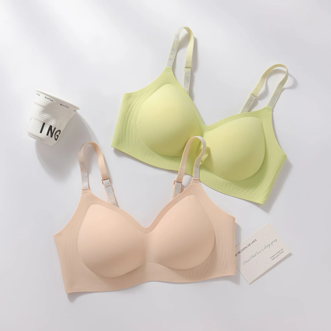 山茶花油香氛内衣 无痕舒适软支撑超薄无钢圈收副乳闪闪肩带内衣