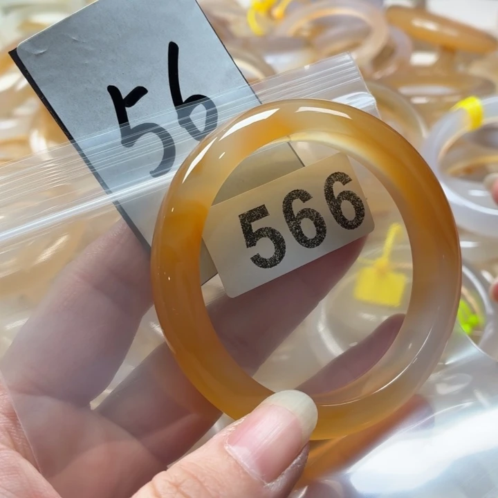 玛瑙/玉髓未镶嵌手镯