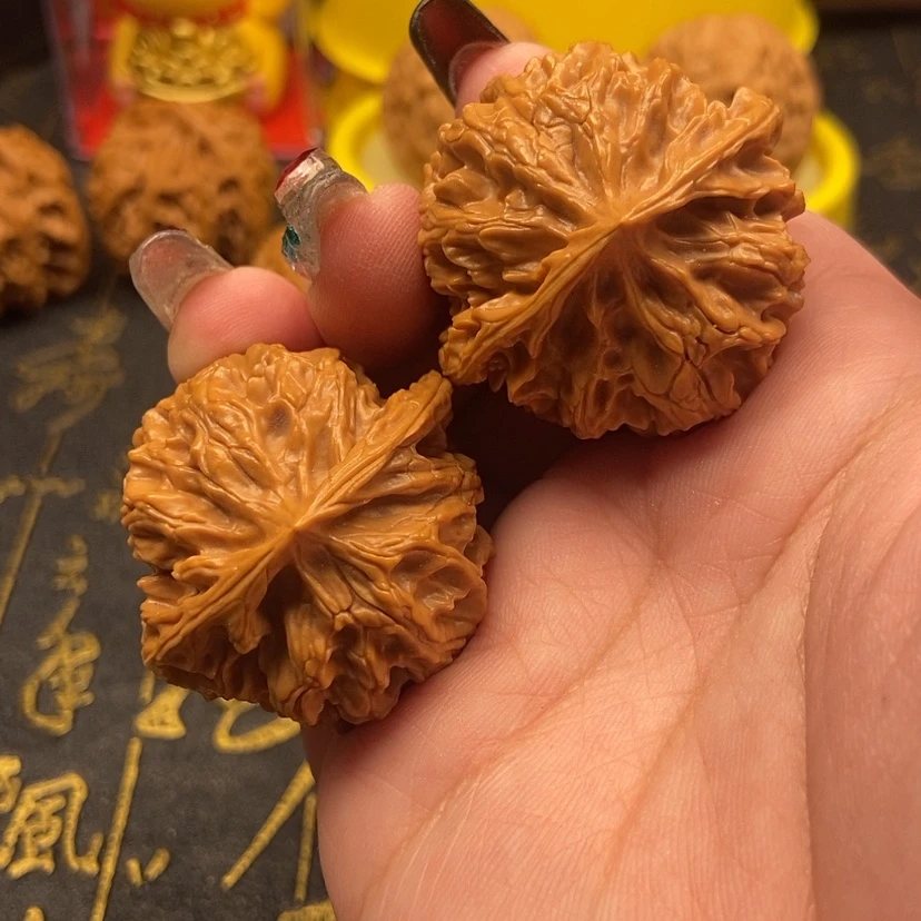 【闪购商品】文玩核桃把件神**吃苹果