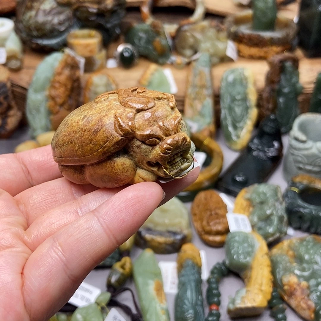 岫岩河磨玉（透闪石质玉）未镶嵌珠宝奇石
