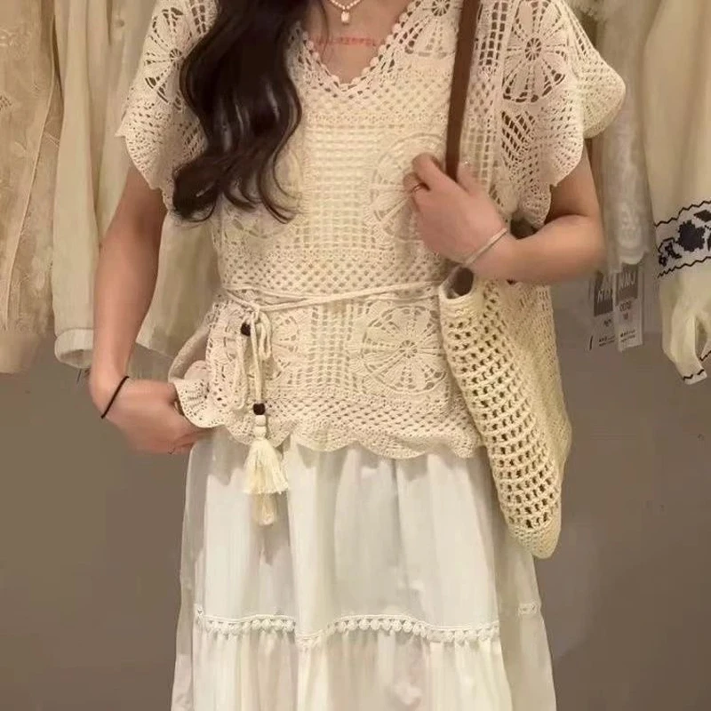 镂空钩花V领短袖针织衫女2025夏季新款设计感气质百搭罩衫T恤 606