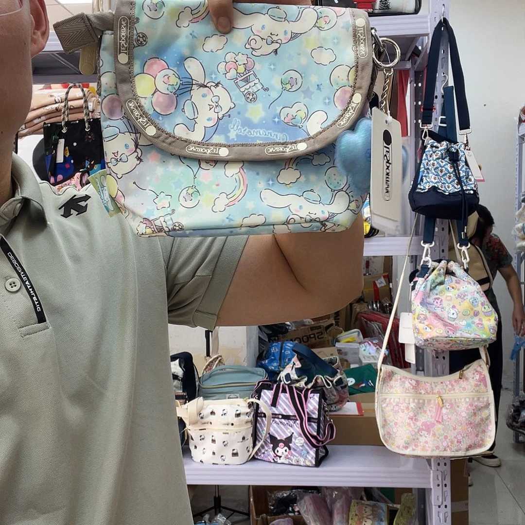 PU化妆包等产品和产品