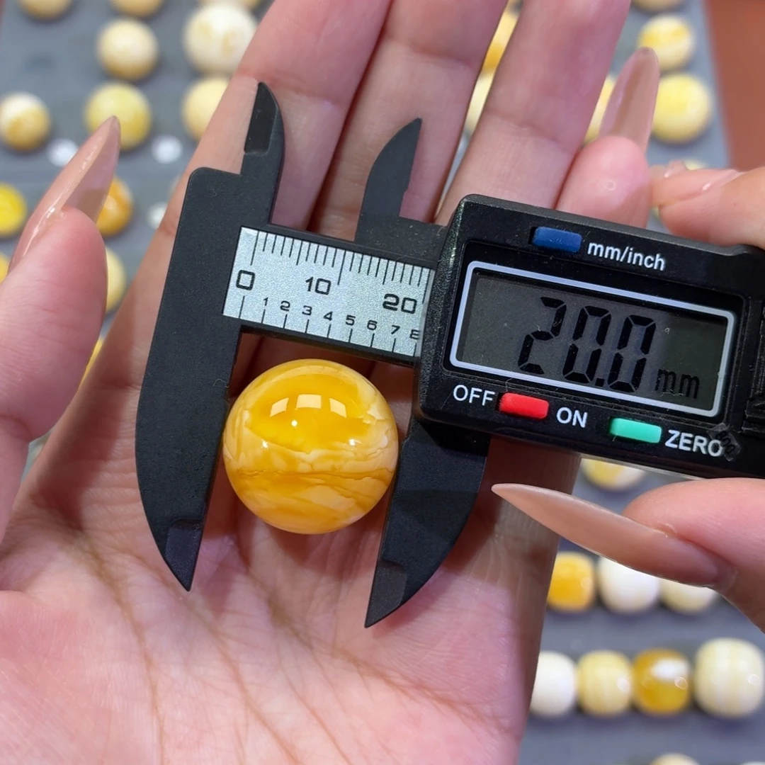 小***哥琥珀未镶嵌裸石圆珠