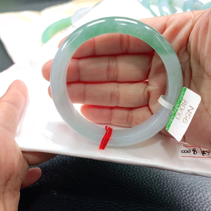 翡翠手镯未镶嵌565655555