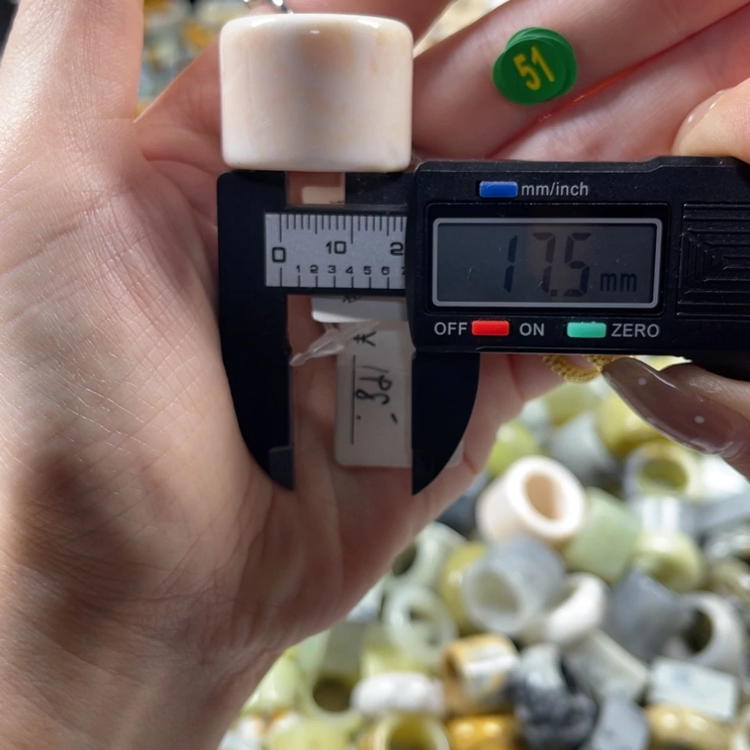 蛇纹石玉合金戒指