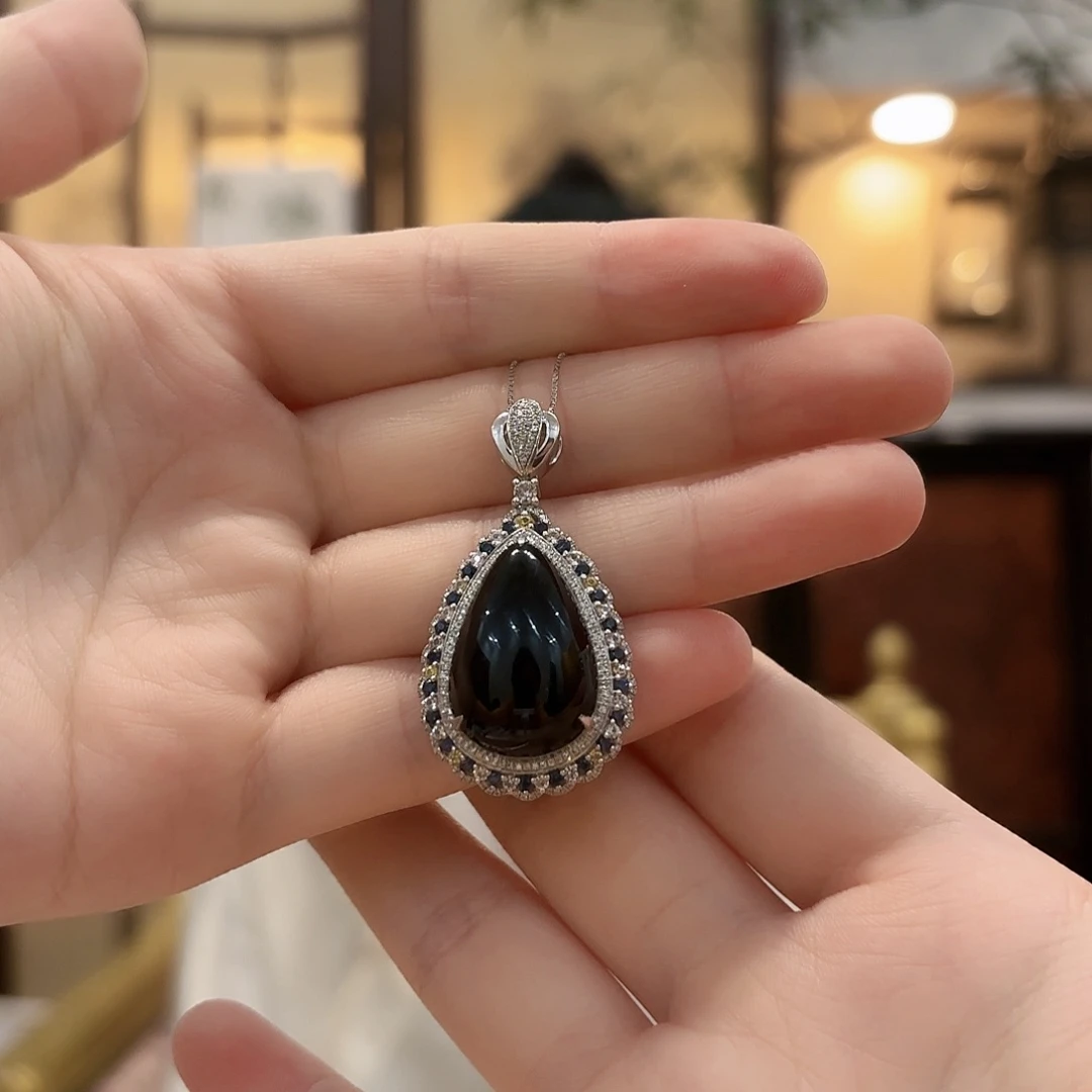 吊坠(赠链)18K金镶嵌翡翠