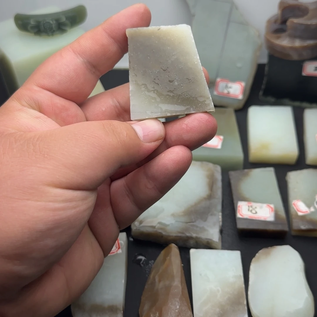 和田玉（糖玉）未镶嵌珠宝半成品