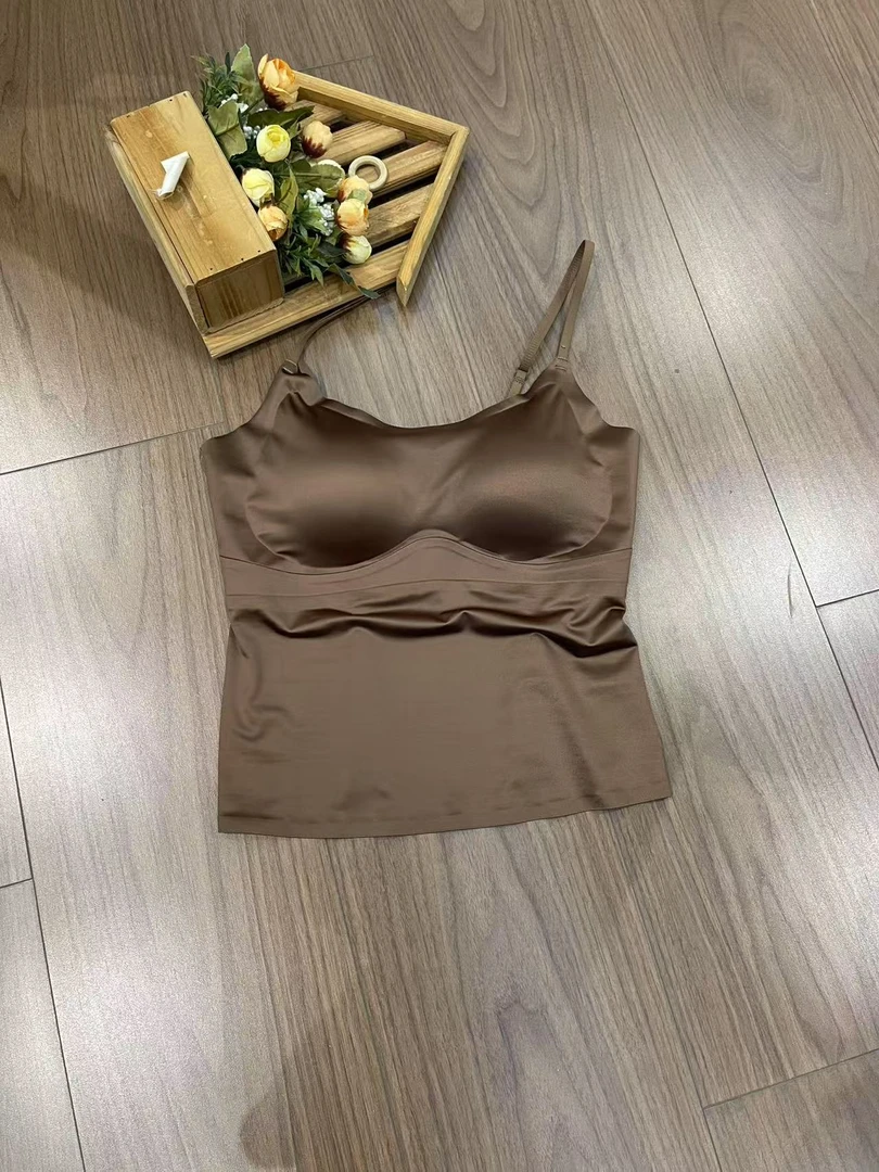 米姗缎面吊带背心女丝滑柔软防走光带胸垫