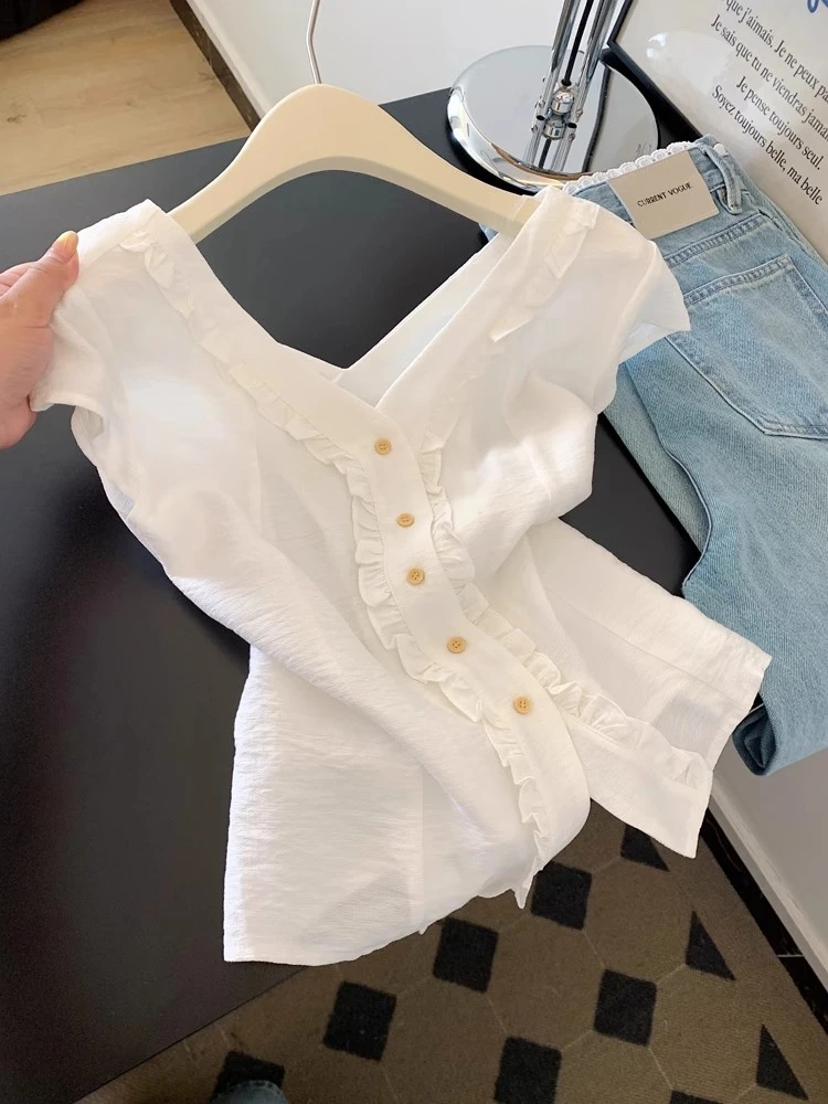 夏日轻薄白色木耳边v领短袖衬衫女法式小资上衣2025新款别致小衫