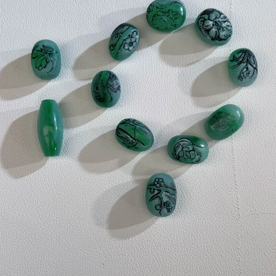 【闪购商品】定制翡翠未镶嵌手持 吊坠