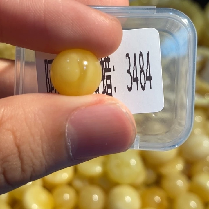 琥珀未镶嵌珠宝奇石3484