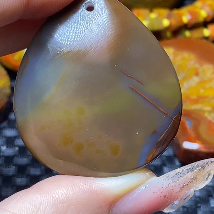 玛瑙/玉髓颈饰未镶嵌