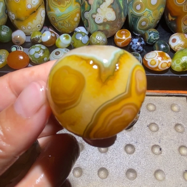玛瑙/玉髓未镶嵌珠宝半成品