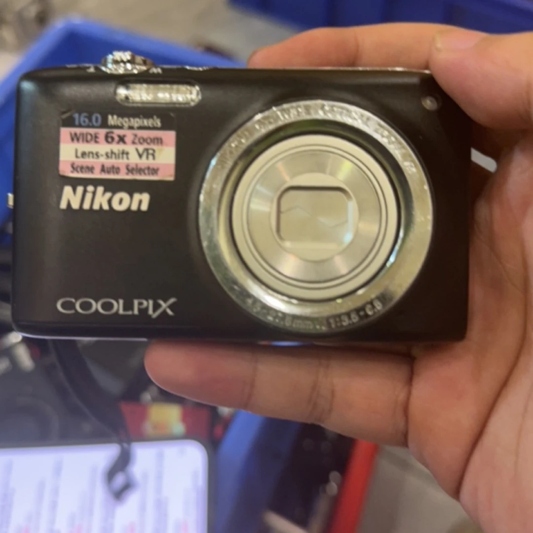 9新 Nikon/尼康 尼康s2750 ccd数码相机