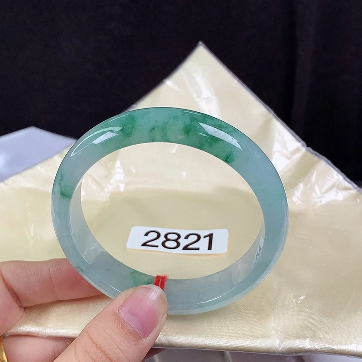 翡翠未镶嵌手镯58圈