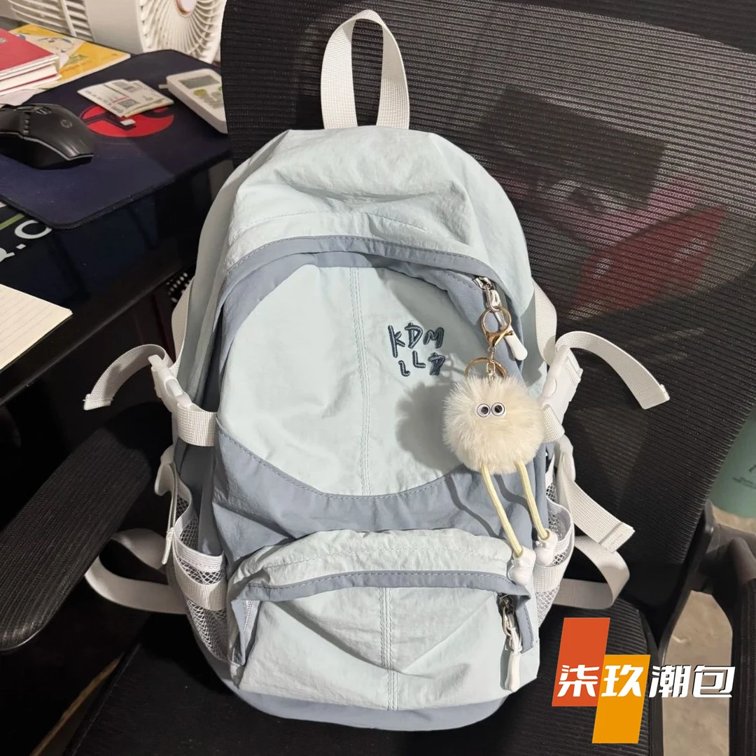 柒玖2025新款户外旅行运动背包韩版百搭纯色上课书包通勤登山潮包