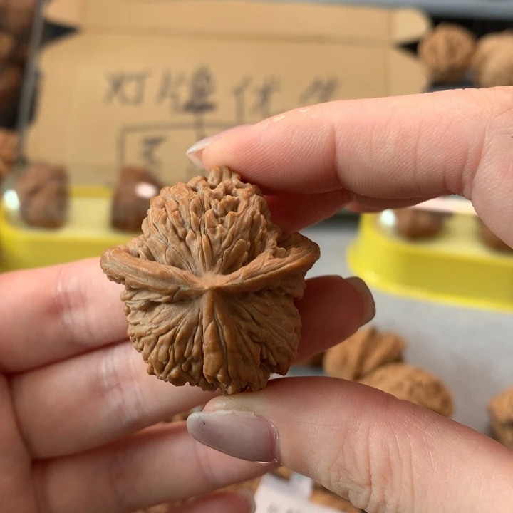 添***饭文玩核桃把件异形单只