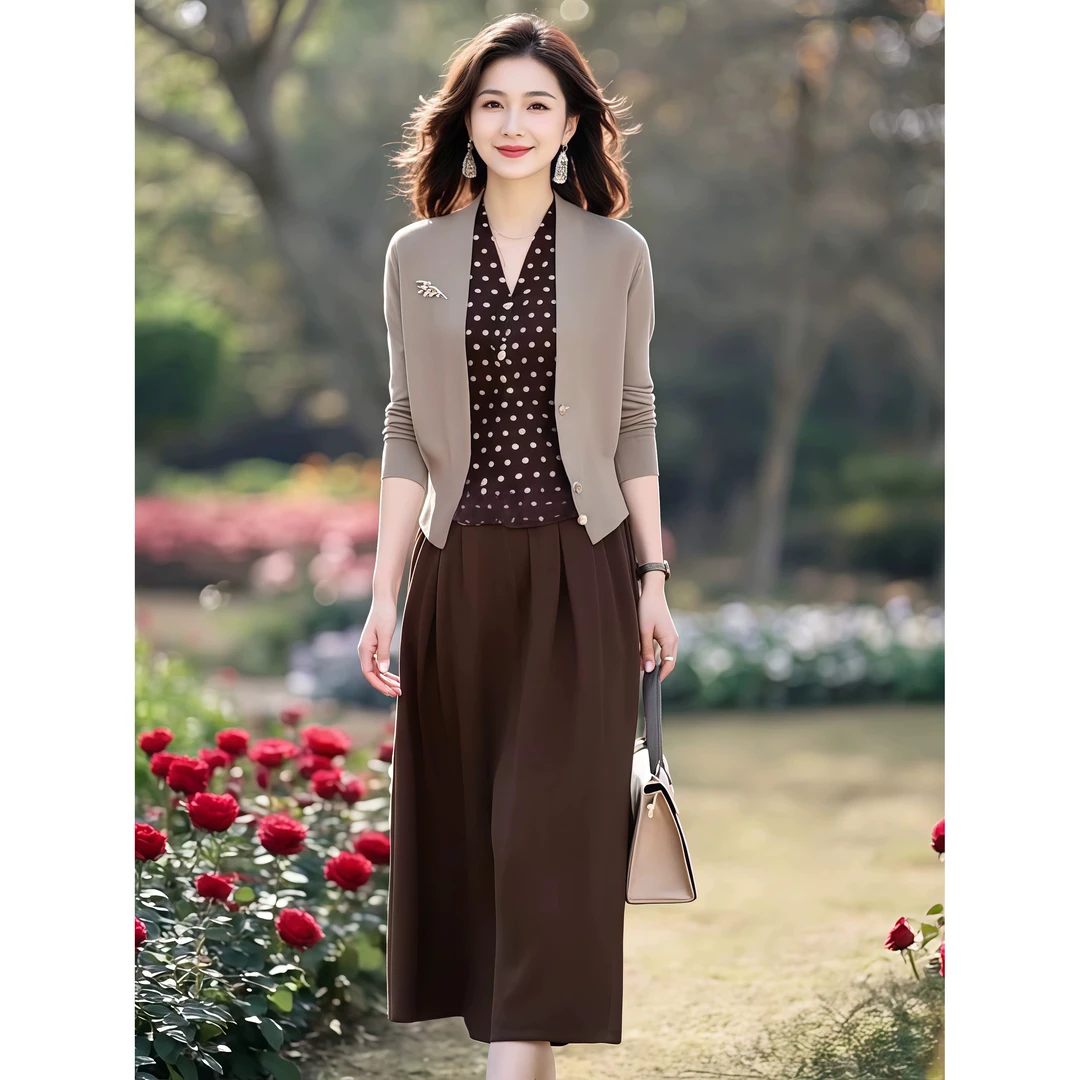 新中式拼接假两件波点针织衫+半身裙秋季
