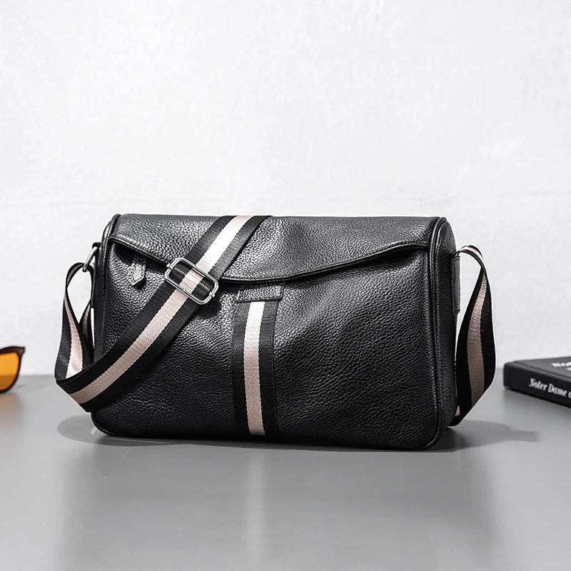 通勤男包潮流时尚男士夏天条纹大容量青年配牛皮斜挎包小包单肩包